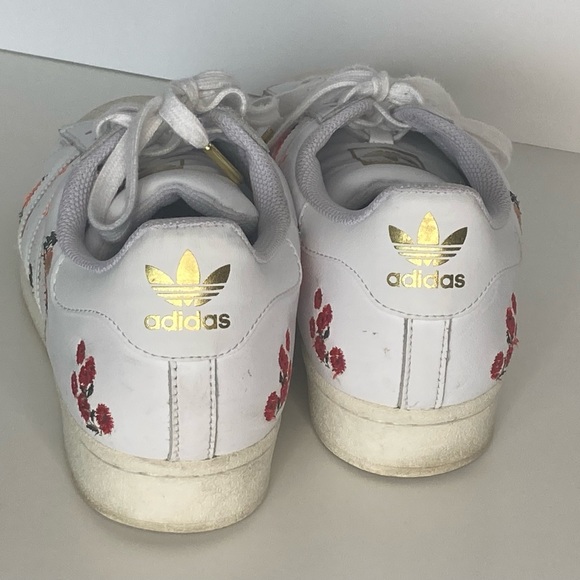 Women’s Adidas Superstar Floral Design Shoes - Picture 3 of 10